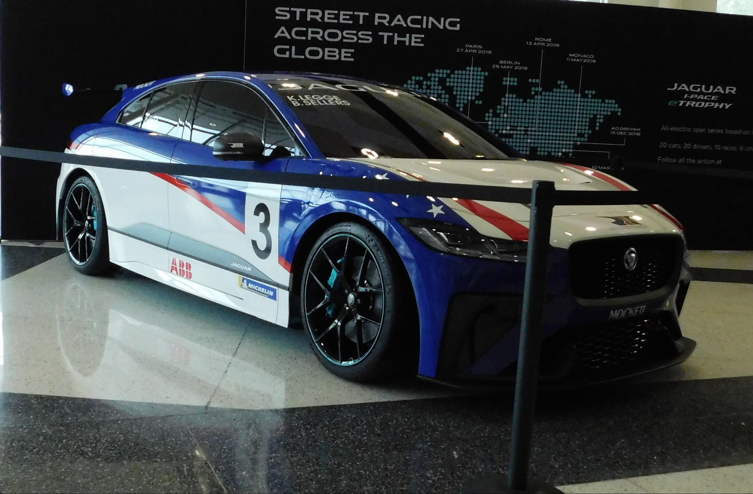 Formula-E err.. eTrophy Jag I-Pace